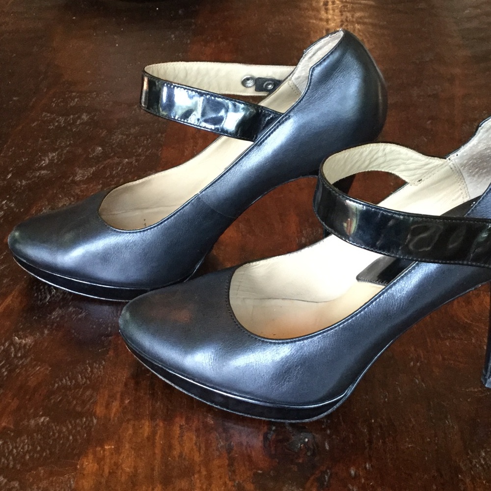 Michael Kors size 9 high heeled Mary Jane.